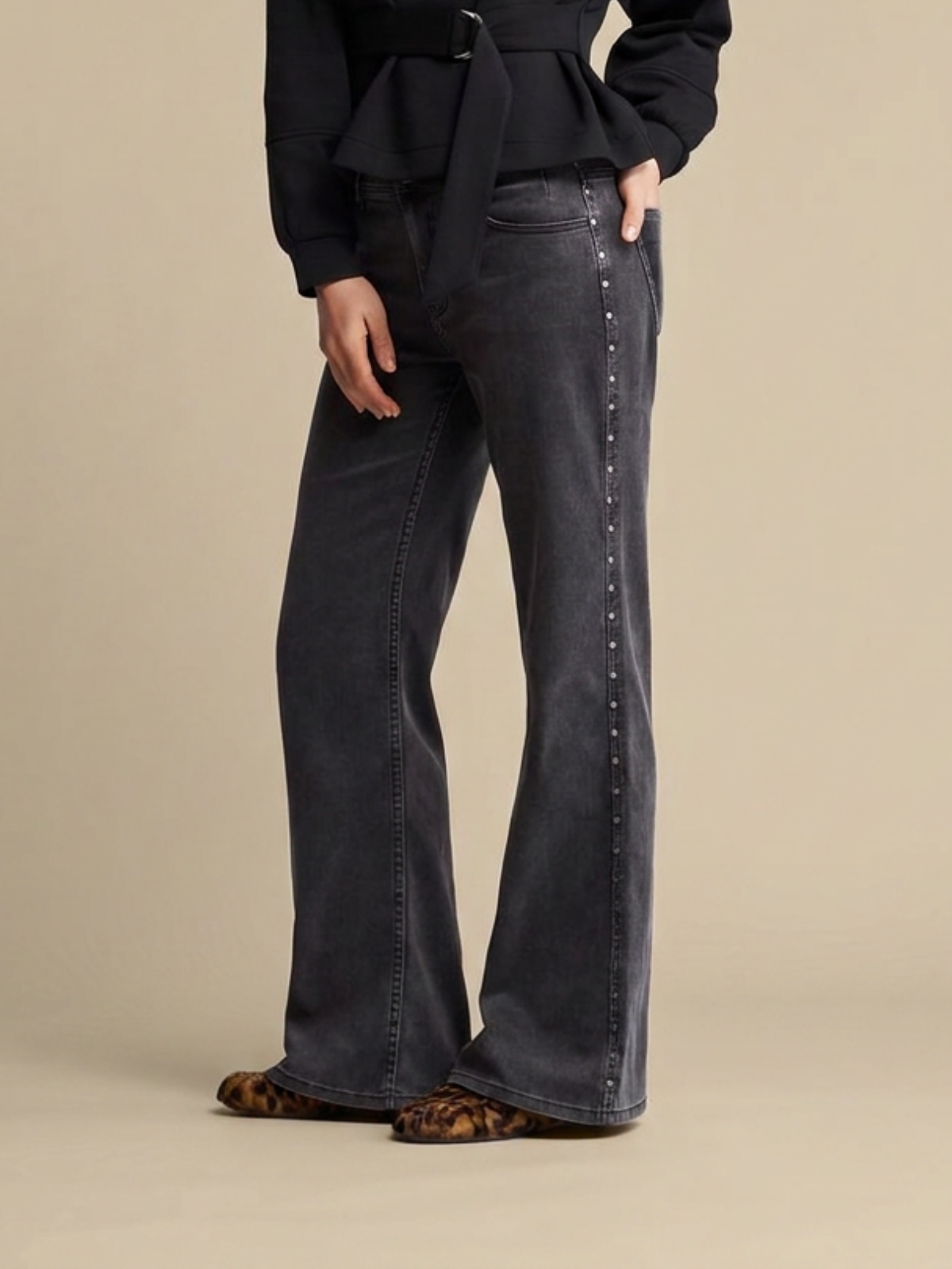 Brielle & studs black used mix & match gedragen