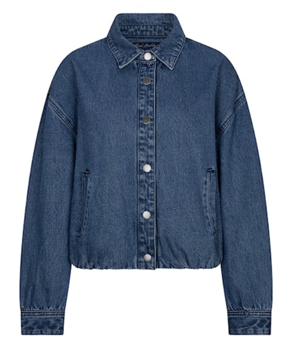 Mixen & matchen met mooie bordeaux, denim & zand gedragen